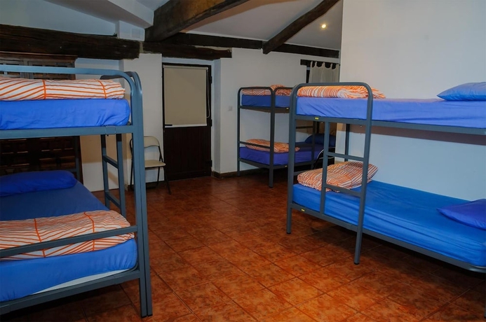 Imagen de la habitación del Hotel Albergue Gandara. Foto 15