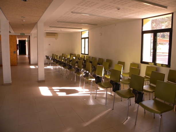 Imagen de los interiores del Hotel Albergue Juvenil El Valle. Foto 10