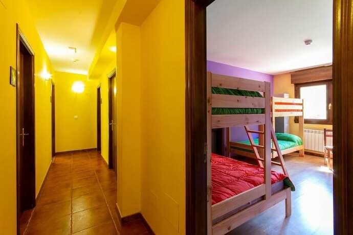 Imagen general del Hotel Albergue Los Avellanos - Hostel. Foto 3