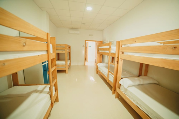 Imagen de la habitación del Hotel Albergue Multiaventura Active Andaluc&iacute;a. Foto 6
