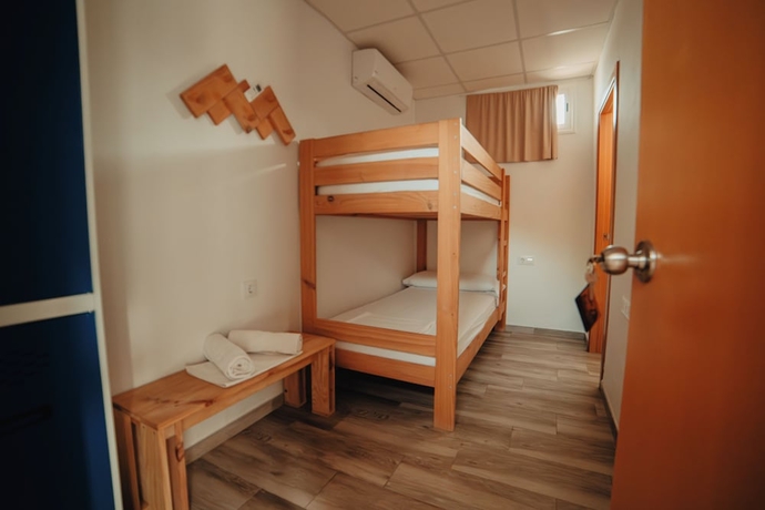 Imagen de la habitación del Hotel Albergue Multiaventura Active Andaluc&iacute;a. Foto 8