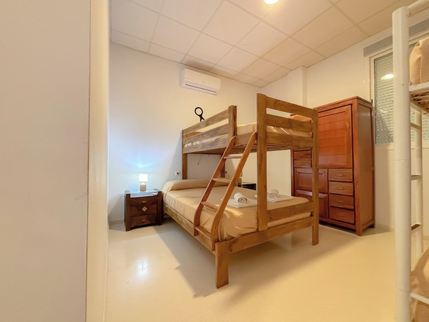 Imagen de la habitación del Hotel Albergue Multiaventura Active Andaluc&iacute;a. Foto 10
