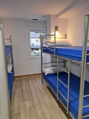 Imagen de la habitación del Hotel Albergue O Bailar&iacute;n. Foto 8