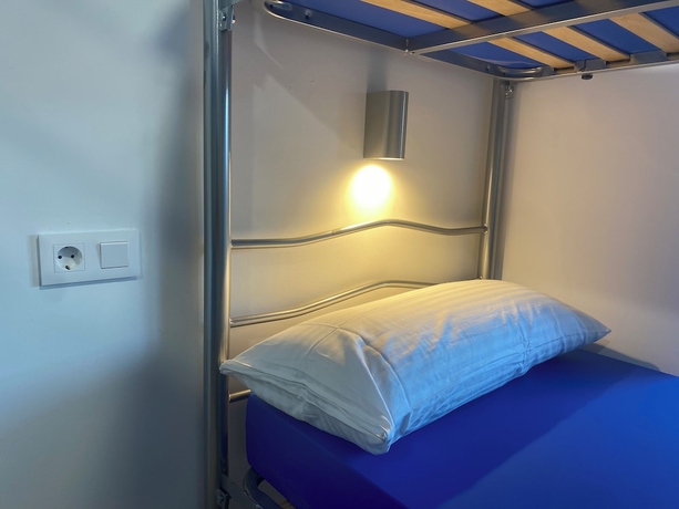 Imagen de la habitación del Hotel Albergue O Bailar&iacute;n. Foto 15