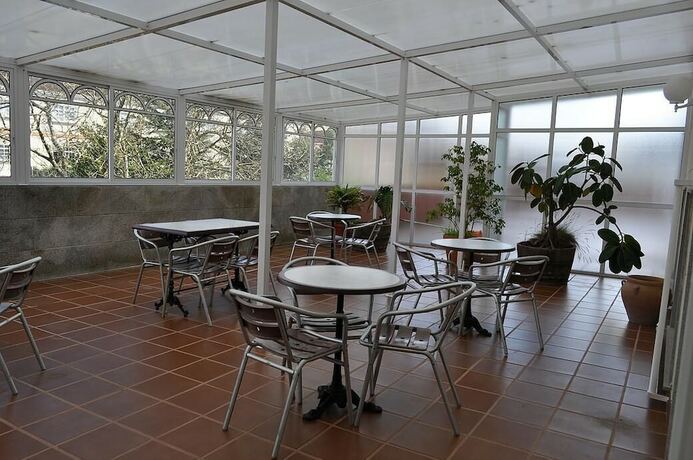 Imagen general del Hotel Albergue O Cruceiro - Hostel. Foto 12