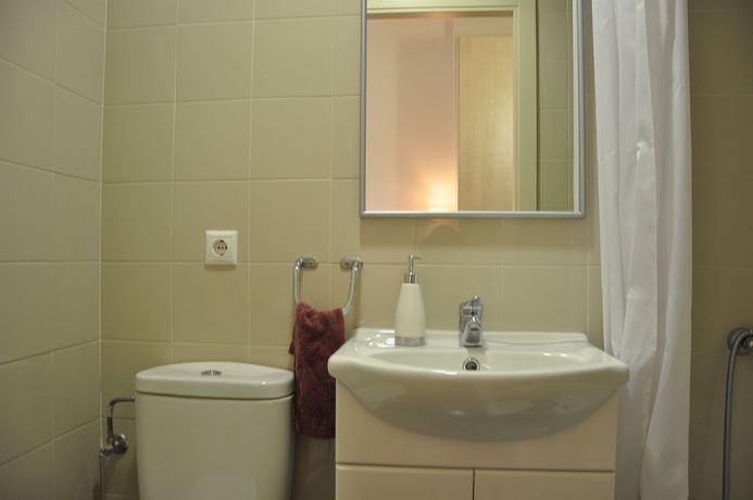 Imagen de la habitación del Hotel Albergue Residencia Universitaria Los Abedules. Foto 7