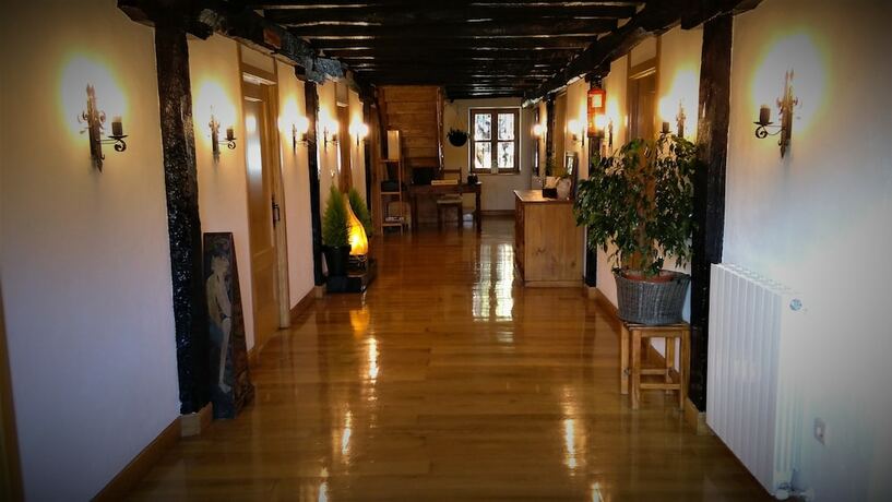 Imagen general del Hotel Albergue Rural Mandoia - Hostel. Foto 5