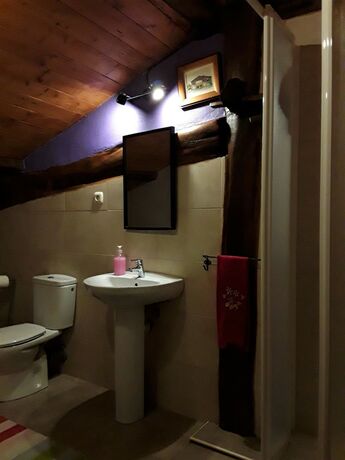 Imagen general del Hotel Albergue Rural Mandoia - Hostel. Foto 10