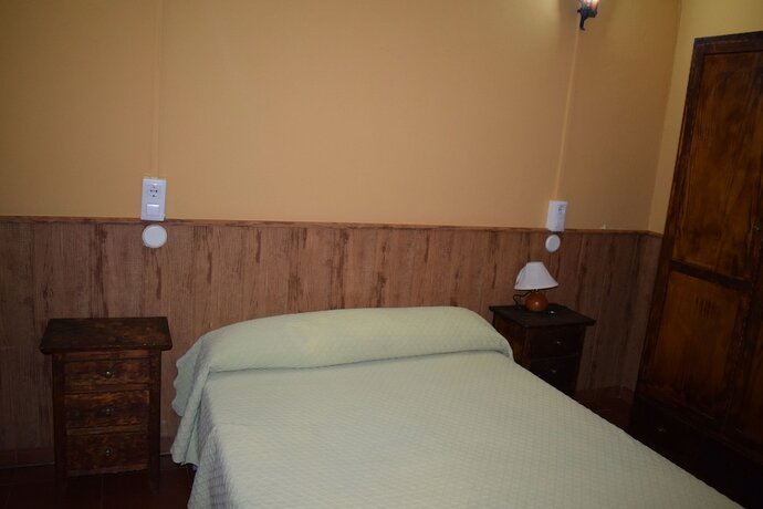 Imagen general del Hotel Albergue Rural Zarza Capilla. Foto 1