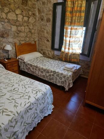 Imagen de la habitación del Hotel Albergue Rural Zarza Capilla. Foto 12