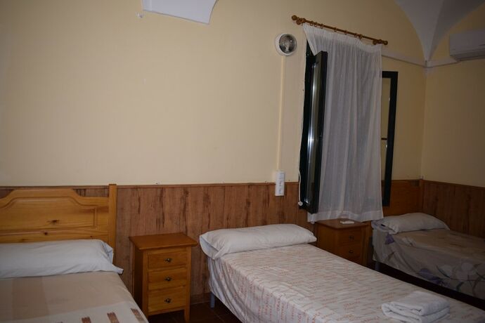 Imagen de la habitación del Hotel Albergue Rural Zarza Capilla. Foto 17