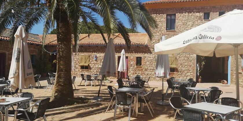 Imagen general del Hotel Albergue Rural Zarza Capilla. Foto 4