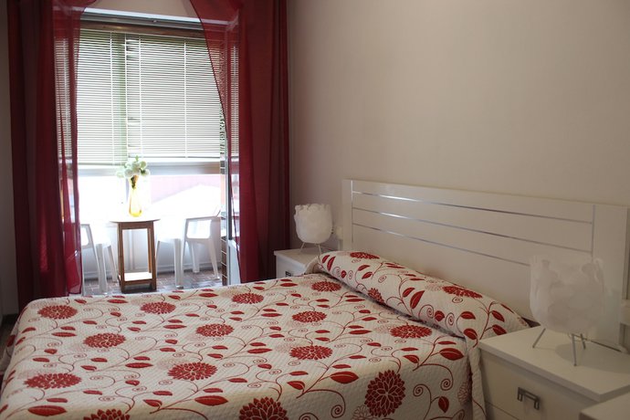 Imagen de la habitación del Hotel Albergue Turistico Silleda. Foto 9
