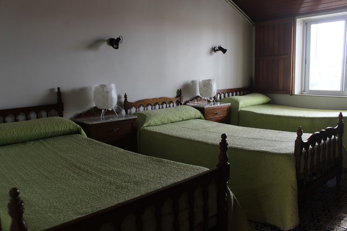 Imagen de la habitación del Hotel Albergue Turistico Silleda. Foto 16