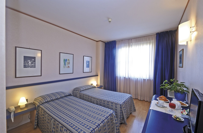 Imagen de la habitación del Hotel Alberi. Foto 13