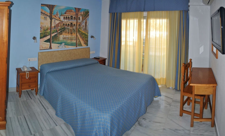 Imagen de la habitación del Hotel Albero, Granada. Foto 3