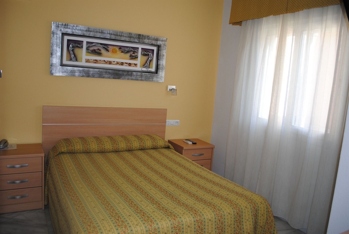 Imagen de la habitación del Hotel Albero, Granada. Foto 9