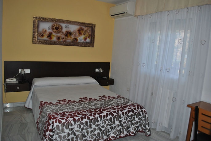 Imagen de la habitación del Hotel Albero, Granada. Foto 11