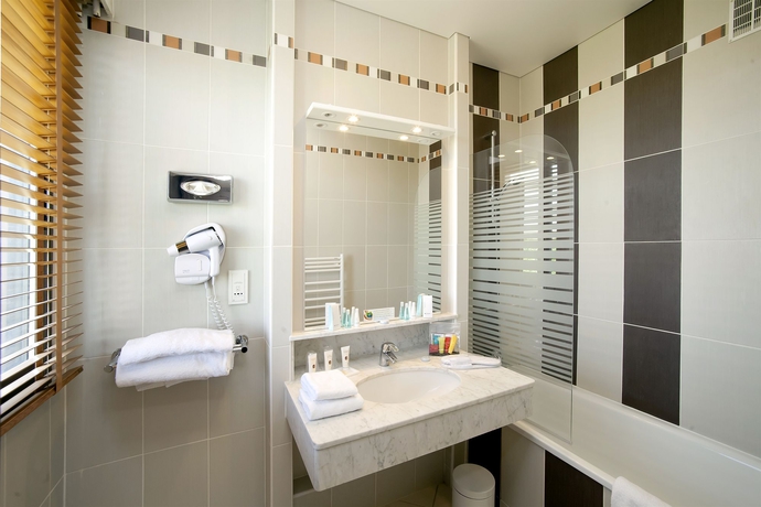 Imagen de la habitación del Hotel Albert 1er, RUEIL MALMAISON. Foto 4