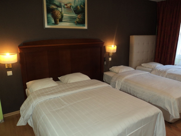 Imagen de la habitación del Hotel Albert, Bruselas. Foto 7
