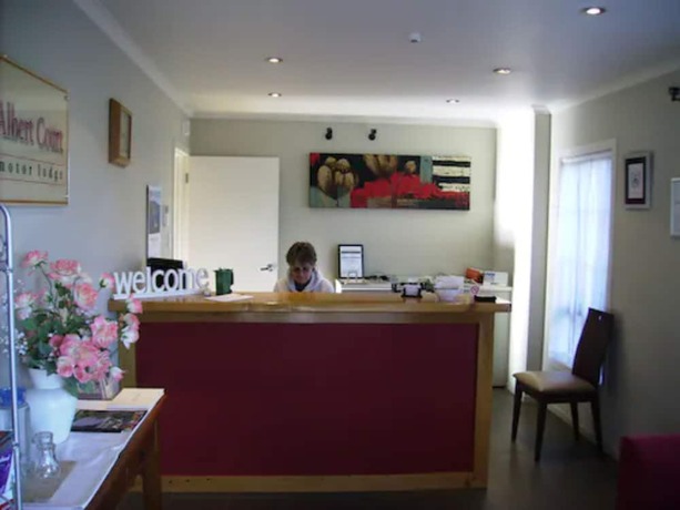 Imagen general del Hotel Albert Court Motor Lodge. Foto 11