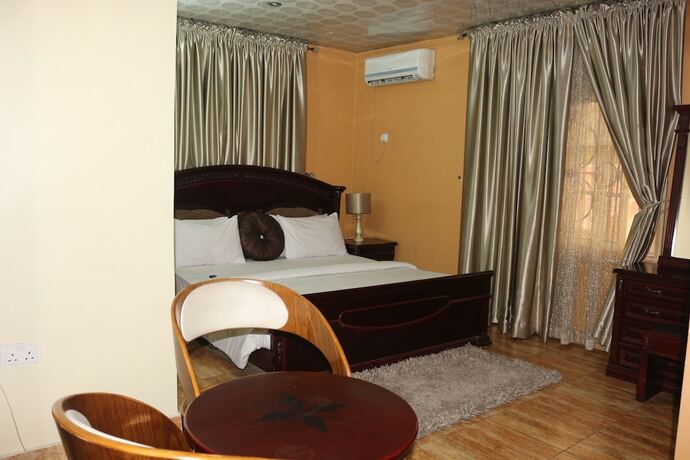 Imagen general del Hotel Albert Suites. Foto 10