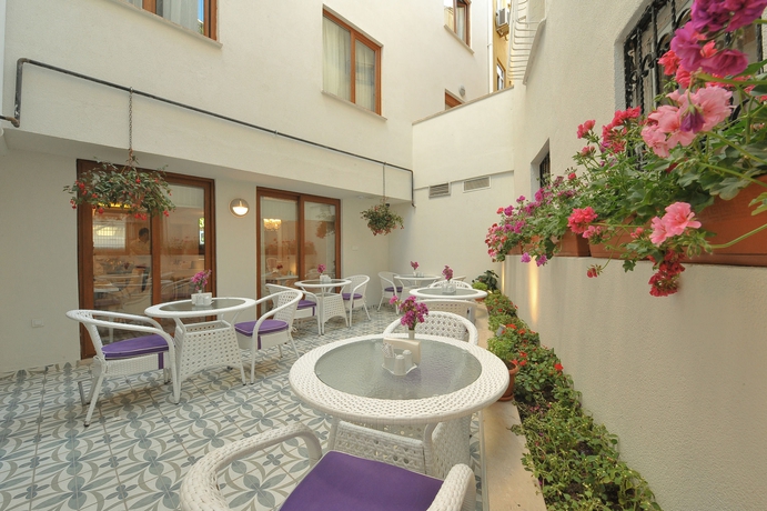 Imagen de los interiores del Hotel Albinas Old City. Foto 14