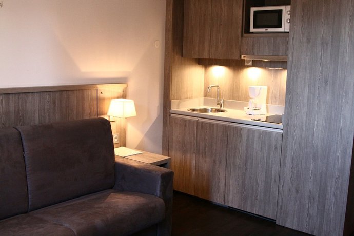 Imagen de la habitación del Hotel Albion, AJACCIO. Foto 9
