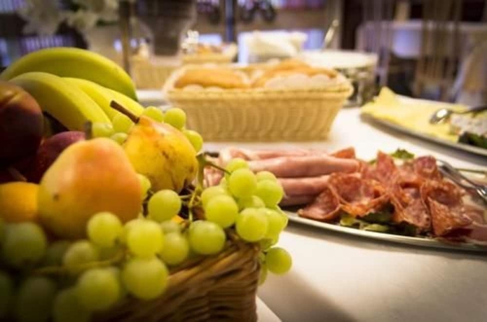 Imagen del bar/restaurante del Hotel Albion, Lourdes. Foto 2