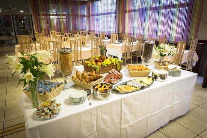 Imagen del bar/restaurante del Hotel Albion, Lourdes. Foto 4