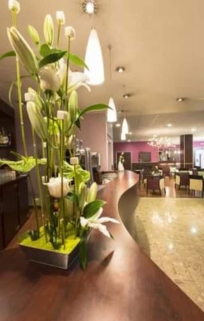 Imagen del bar/restaurante del Hotel Albion, Lourdes. Foto 6