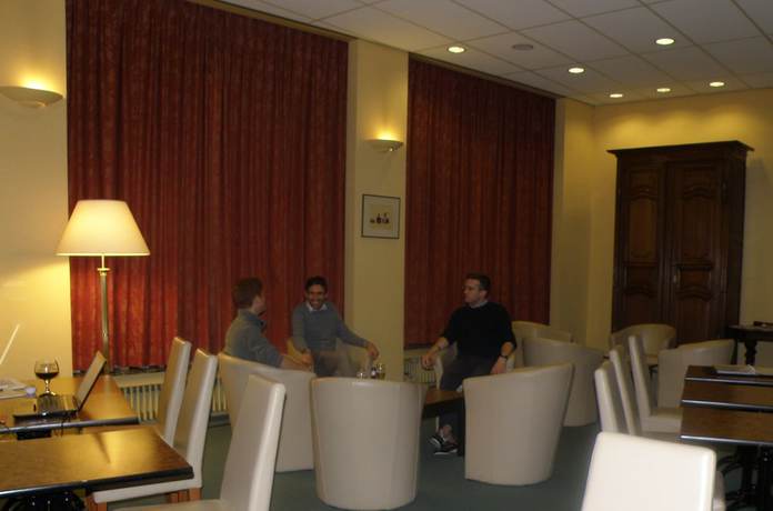 Imagen del bar/restaurante del Hotel Albion, Ypres. Foto 2