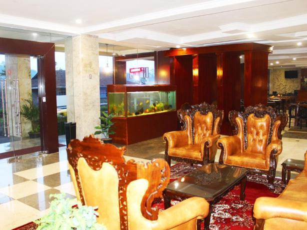 Imagen de los interiores del Hotel Albis. Foto 5