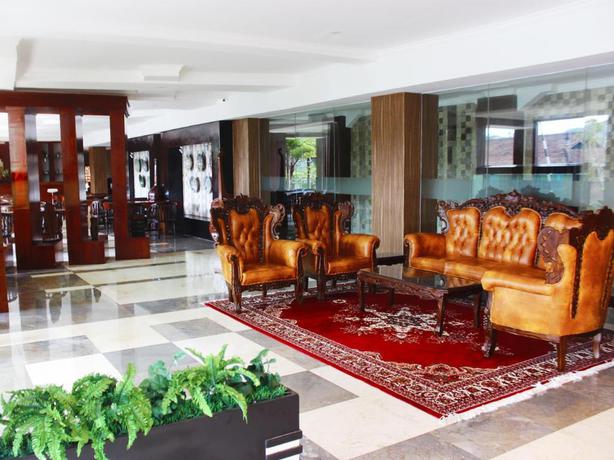 Imagen de los interiores del Hotel Albis. Foto 6
