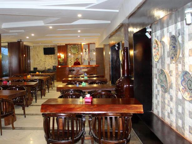 Imagen del bar/restaurante del Hotel Albis. Foto 4