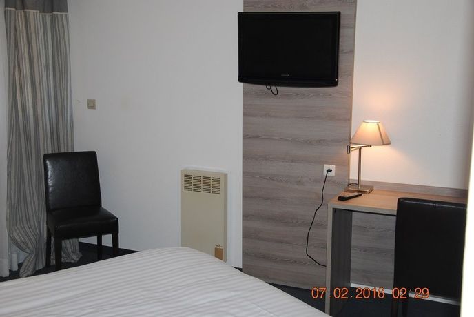 Imagen de los interiores del Hotel Albizzia. Foto 12