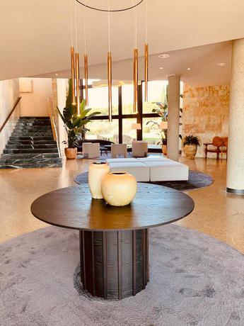 Imagen de los interiores del Hotel Albons. Foto 6