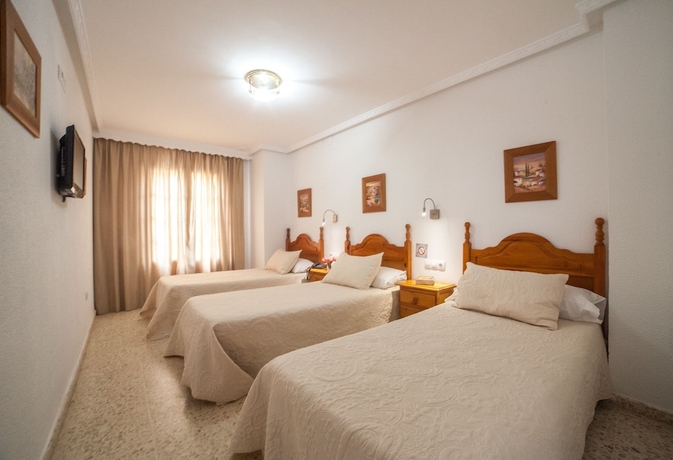 Imagen de la habitación del Hotel Alborada, Tarifa. Foto 7