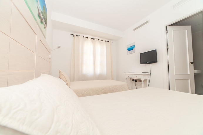 Imagen de la habitación del Hotel Alborada, Tarifa. Foto 11