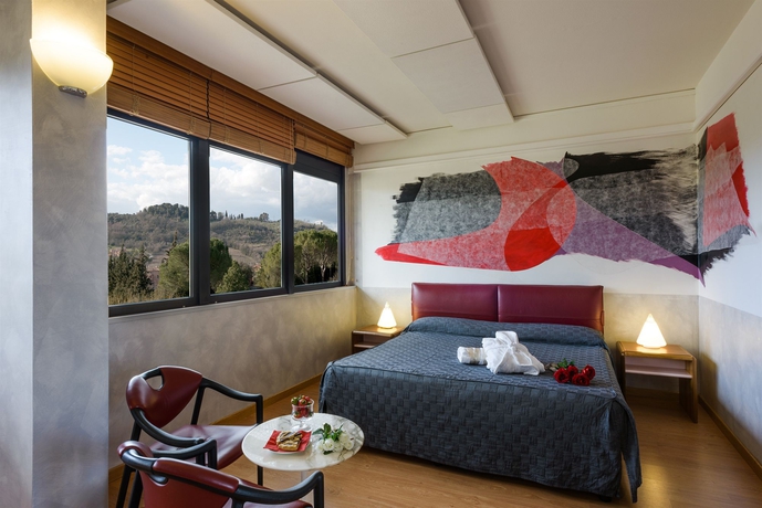 Imagen de la habitación del Hotel Albornoz Palace Spoleto. Foto 8