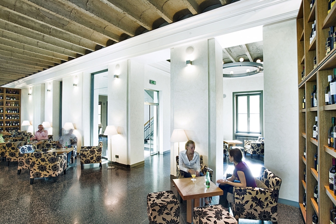 Imagen del bar/restaurante del Hotel Albrecht. Foto 3