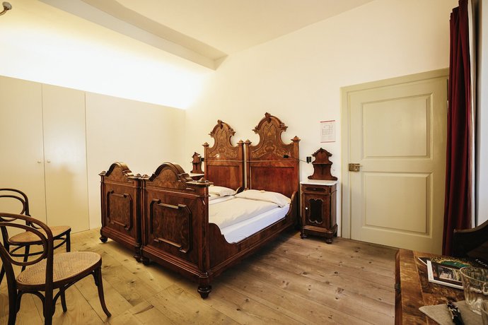 Imagen de la habitación del Hotel Albrici. Foto 14