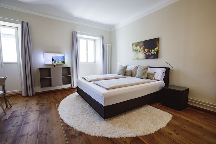 Imagen de la habitación del Hotel Albrici. Foto 16