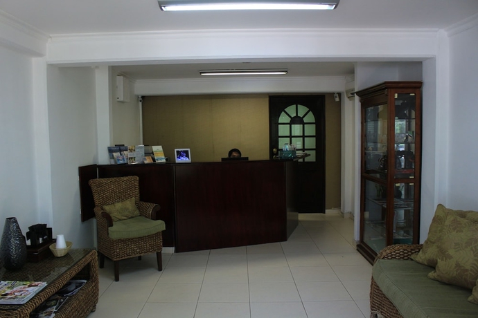 Imagen de los interiores del Hotel Albrook Inn. Foto 18