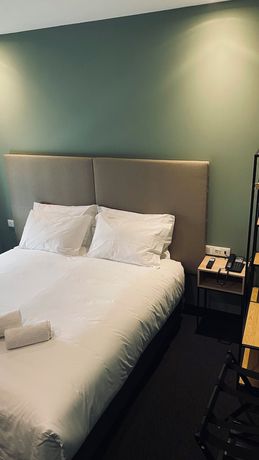 Imagen de la habitación del Hotel Albufeira Lounge. Foto 3