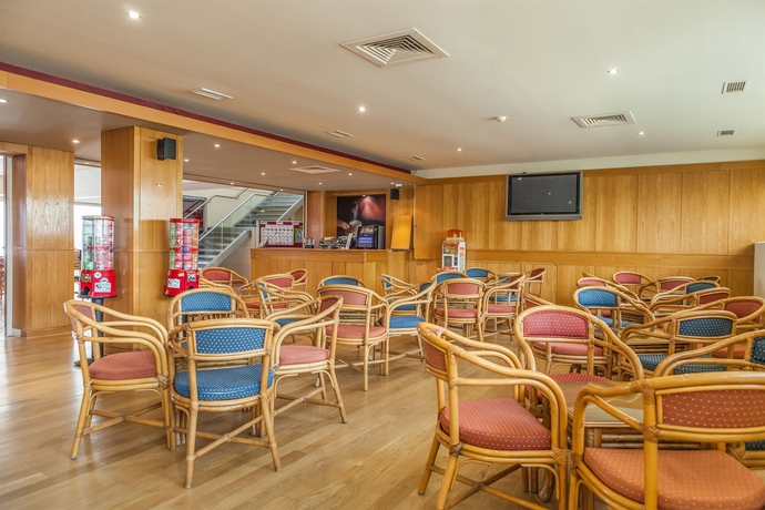 Imagen del bar/restaurante del Hotel Albufeira Sol and Spa. Foto 5