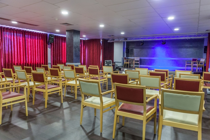 Imagen de los interiores del Hotel Albufeira Sol and Spa. Foto 14