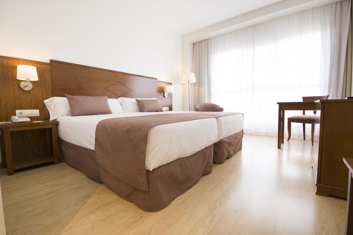 Imagen de la habitación del Hotel Albufera, Alfafar. Foto 6