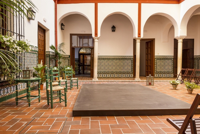 Imagen de los interiores del Hotel Alcántara, Sevilla. Foto 9