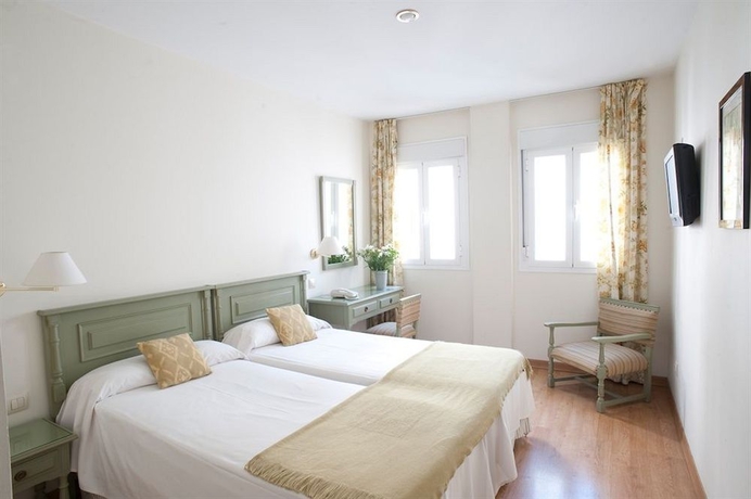 Imagen de la habitación del Hotel Alcántara, Sevilla. Foto 5